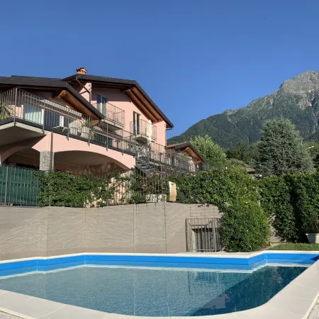 Pool apartment in quiet and central area