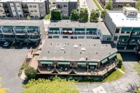 Compass Pointe Condominium - Steps to downtown, close to Lake Michigan