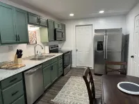 The Brown Stone on Main Hotels in Oak Hill