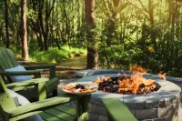 Nature's Escape: Riverfront Views, Hot Tub & Fire Pit