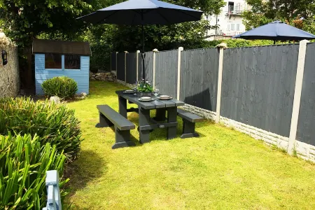 Beachfront Swyn Y Mor Cottage