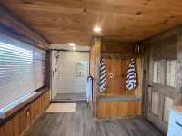 Secluded Hilltop Cottage- Rekindle the 🔥(Hot Tub)