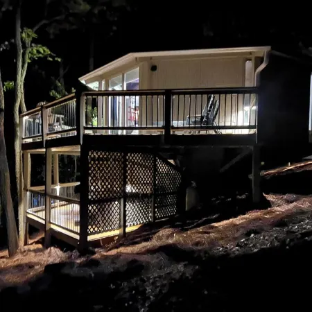 Romantic Couples Cabin in Big Canoe, Lake & Mountain View, Hot Tub, Gas Logs