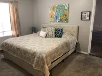 Mystic Manor Monroe 4 Bed Farm House- 10 min walk to Hot springs Hotels in Monroe