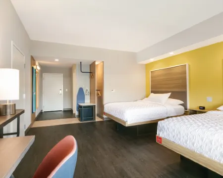 Tru by Hilton Williamsville Buffalo Airport Hotels in Lancaster