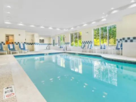 Hampton Inn Nashua Hotels in Nashua