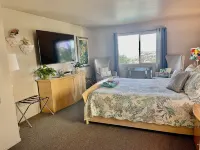 Wow! Private Pool and Spa Home w/Ocean/City Views, A/C, Fire Pit, Putting Green! Hotels near Five Below