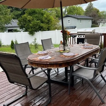 Lg Private Pool w Huge Patio, Hot Tub, Firepit, 2 Min to Downtown, Beach & More.