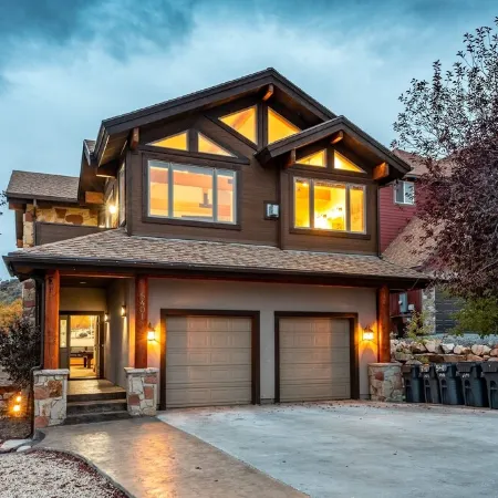 Best of Bear Hollow. Lavish 7-Bedroom for Winter and Summer Fun.