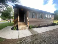 ⛰️Peaks of Pipestem ⛰️Brand new listing with all NEW furnishings Hotels in Summers County