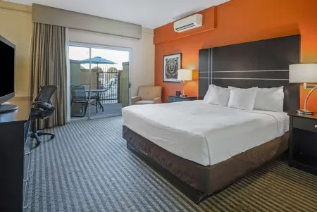 La Quinta Inn & Suites by Wyndham Tucson - Reid Park