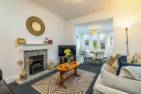 Stunning Home Next to Nottingham University | Off-Street Parking | Sleeps 8