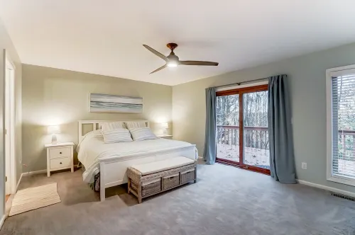Wooded, Lakefront home in Apple Valley