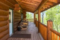 Custom Log Cabin w/ MTN views, wrap around decks, 10 Min. to Fishing & Reservoir