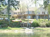 Spectacular luxury, Low allergy, Ocean Waterfront home/kayaks/Canoes/hot tub