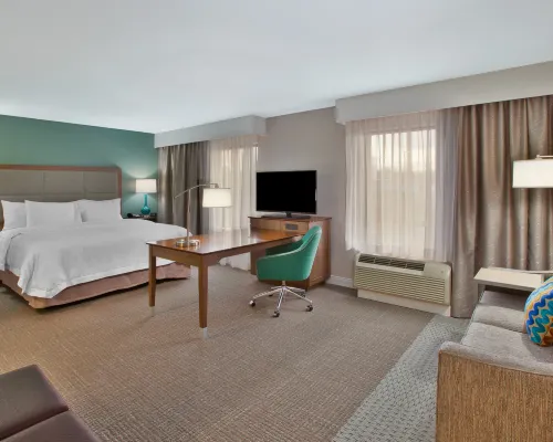 Hampton Inn & Suites Alliance Hotels in Stark County