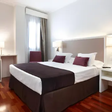 Hotel Maestranza Отели рядом с достопримечательностью «Арена для корриды в Ронде»