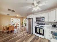 Relaxing 2BR/2BA Entire House, Short Drive from Wildwood & Cape May Beaches