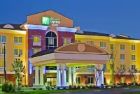 Holiday Inn Express & Suites Ooltewah Springs-Chattanooga Hotels in Collegedale