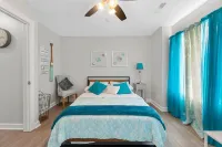Modern Oasis- Downtown Luxury Stay, Spacious Cozy Home