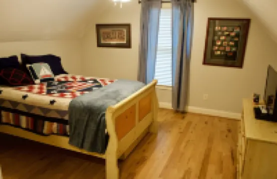 Explore, Relax: Mountain House, Yahoola Creek, Cherokee Forest