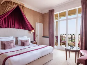 多維爾皇家巴里亞飯店