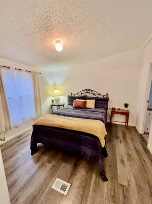 3 BR 2 Bath house in Hinton, WV inside the New River Gorge National Park.