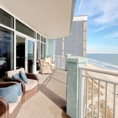 Beautiful 5 Bedroom 4 Bath Condo-12th Floor