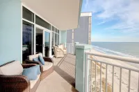 Beautiful 5 Bedroom 4 Bath Condo-12th Floor