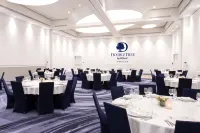 DoubleTree by Hilton Wroclaw - breakfast
