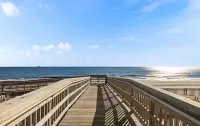 Gatsby’s Main Level. Ocean Bay Park. Heated Saltwater Pool + Hot Tub. Sleeps 12