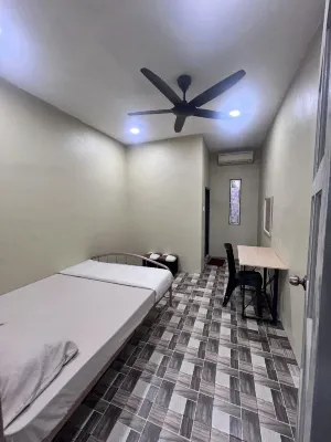 Tamu Agro Bilik Singgah Hotel dekat Semenggoh Wildlife Centre