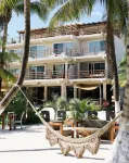 Noah Beach Hotel & Suites