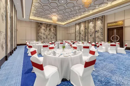 The Fern Residency Karad Отели в г. Варунджи