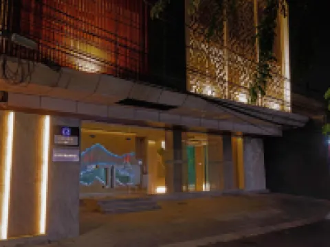 QUBE HOTEL by 98hospitality Hotels near Al Azhar Grand Mosque