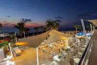 Queens Bay Hotel - servizio colazione