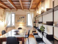 Milan Royal Suites - Centro Brera Hotels near Excelsior