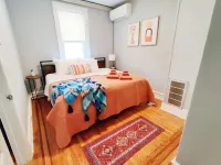 1601 Lombard - Homestays