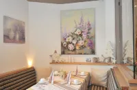 Hotel B&B Bondi - breakfast
