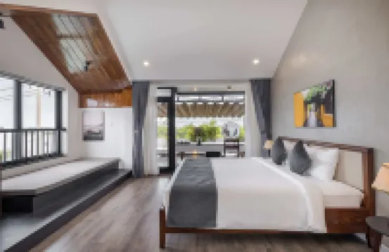 Charm Champion Villa Hoian