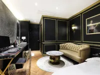Mari Hotel Hotels near Garam Library