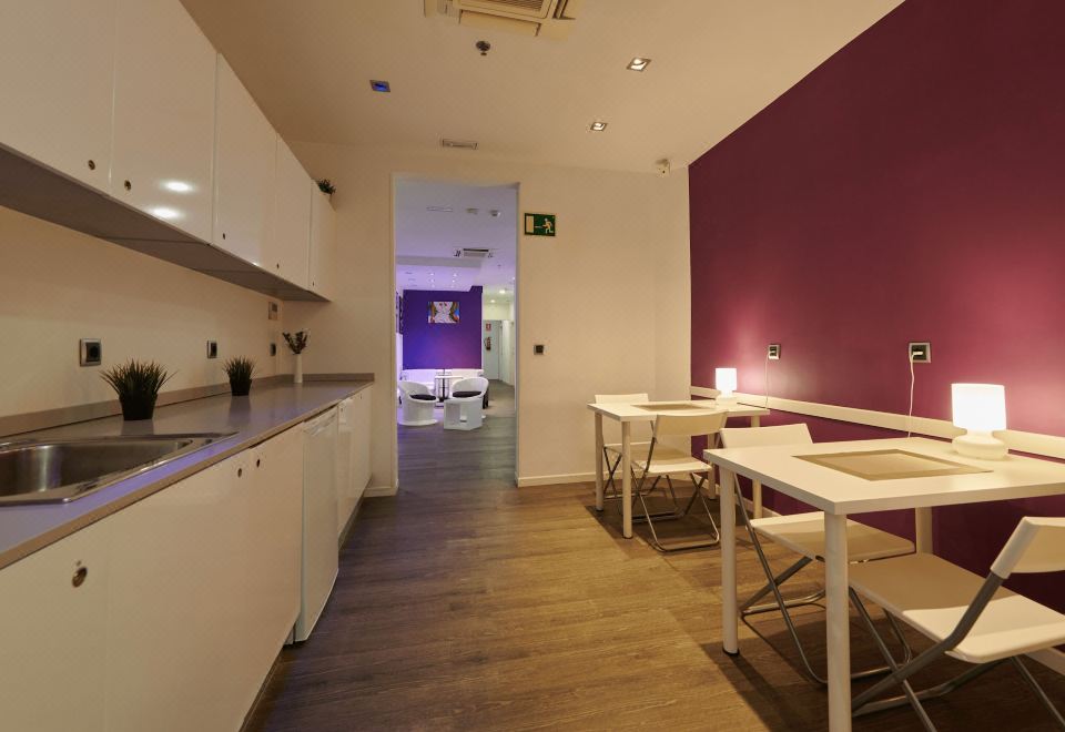 호스탈 메이얼링 센트로 이미지