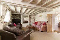 Windy Ridge Cottage - 5 Bedroom Holiday Home - Oxwich Hotels in 