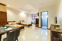 Verjandel Residences - Condos