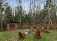 Tower Hill Lodge- Mtn View w/ Hot Tub Hotels in Indian Lake