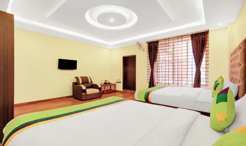Treebo Doha King