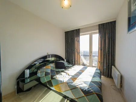 Nice Apartment on the 4th Floor Отели рядом с достопримечательностью «Residence Park Cosmos - B.V.B.A. Luna»