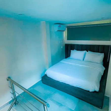 1 Bedroom Penthouse on the Beach Ikate