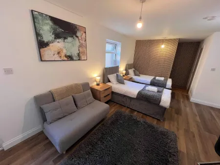 Haven Homes Отели в г. Латон