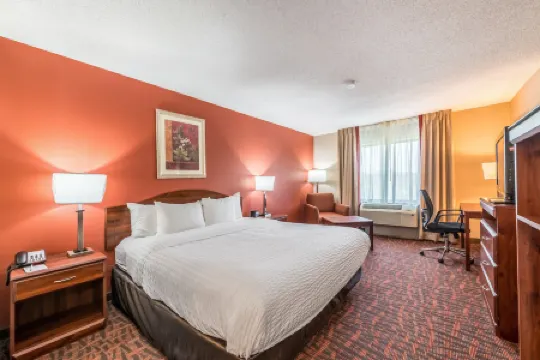 Garner Hotel CORNELIUS LAKE NORMAN by IHG